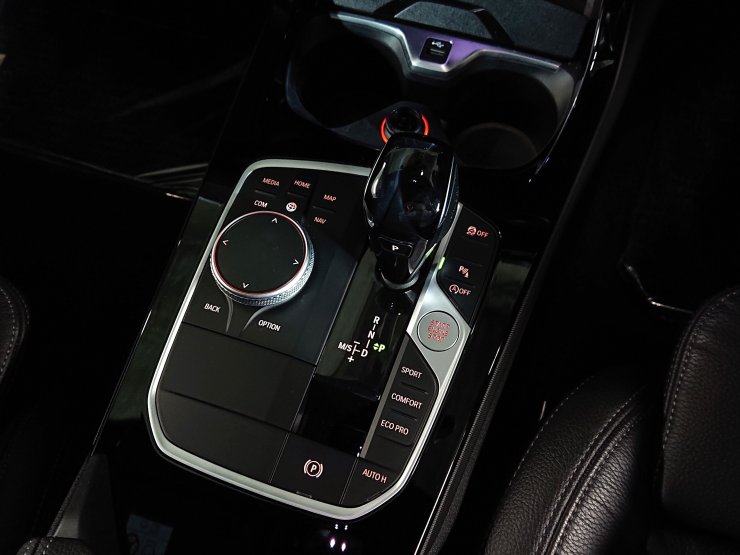 BMW 1シリーズ 118d Mスポーツ エディションジョイプラス サンルーフ 