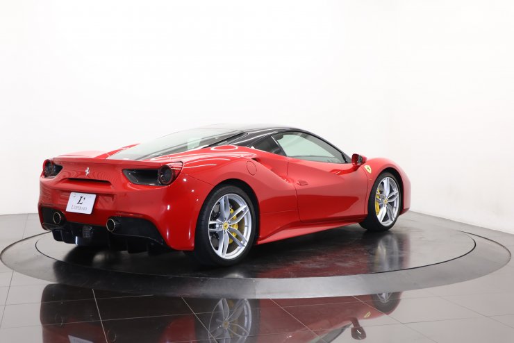 フェラーリ 488 GTB F1 DCT 左ハンドル 純正20インチ鍛造ホイール