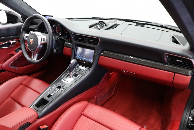 ポルシェ 911(Type991) ターボS PDK 左ハンドル PCCB PDCC スポーツ