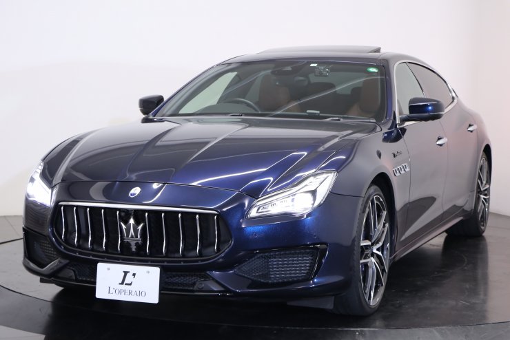 マセラティ クアトロポルテ モデナ 中期モデル 有償カラー タンピエノ