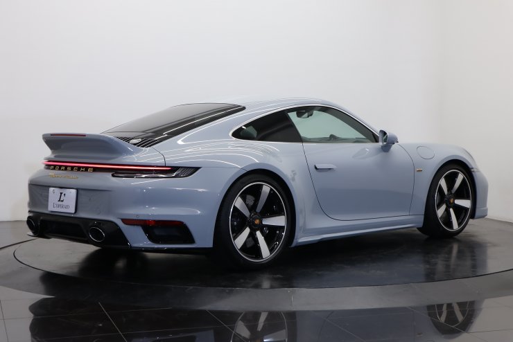 ポルシェ 911(Type992) スポーツクラシック 7MT 正規ディーラー