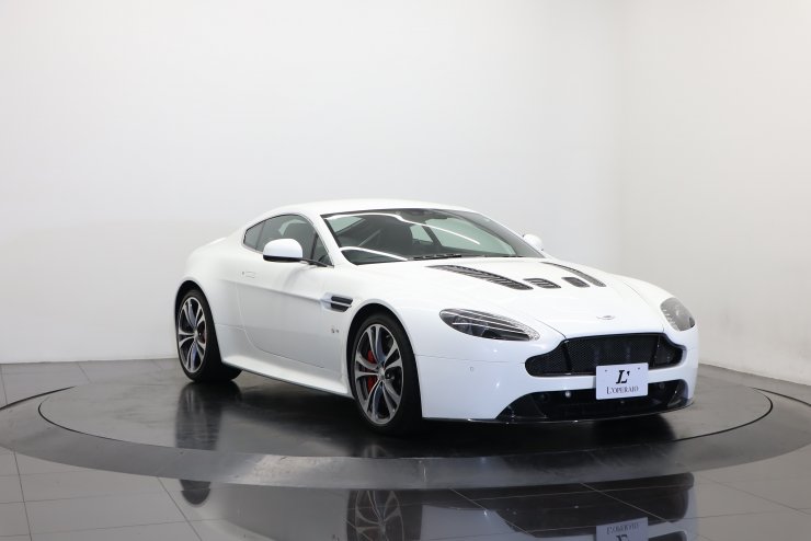 アストンマーティン V12 ヴァンテージ S スポーツシフトIII 有償