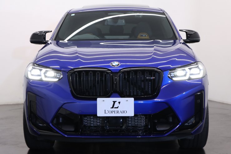 BMW X4 M Competition 後期モデル 有償カラー 黒×ベージュレザー