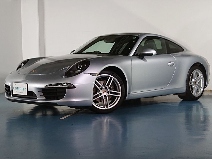 ポルシェ 911(Type991) Carrera PDK 右ハンドル スポーツクロノ