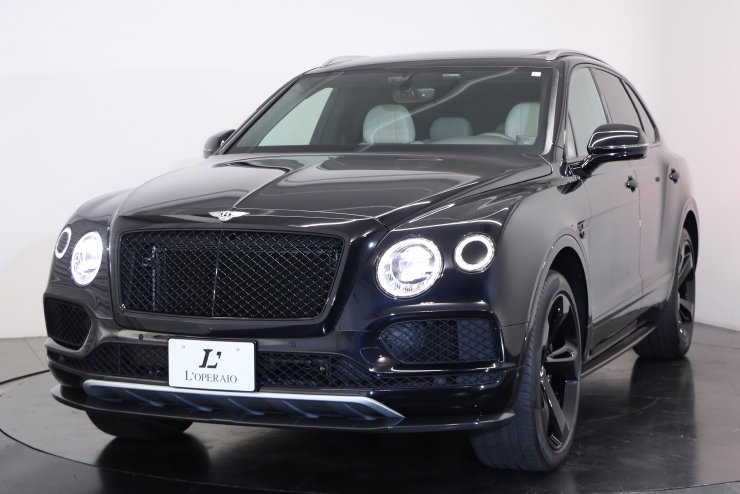 ベントレー ベンテイガ V8 左ハンドル リネン×ブラックレザー マリナー