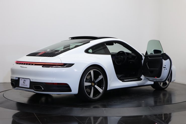ポルシェ 911(Type992) カレラ PDK 20/21インチカレラエクスクルーシブ