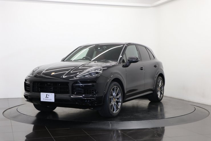 ポルシェ カイエン OP総額626万円 スポーツクロノPKG スポーツ