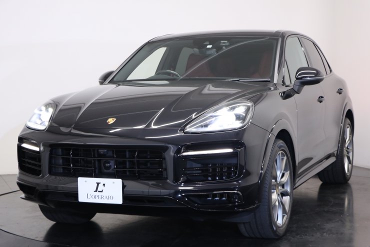 ポルシェ カイエン OP総額626万円 スポーツクロノPKG スポーツ