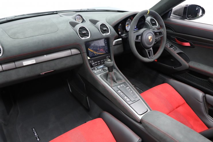 ポルシェ 718 スパイダー RS PDK 1オーナー車 走行250km