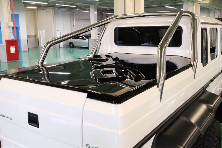 美品　最安値　メルセデスベンツAMG G63 6×6 トラック 世界限定100台、日本では8000万円で販売された6輪ベンツ