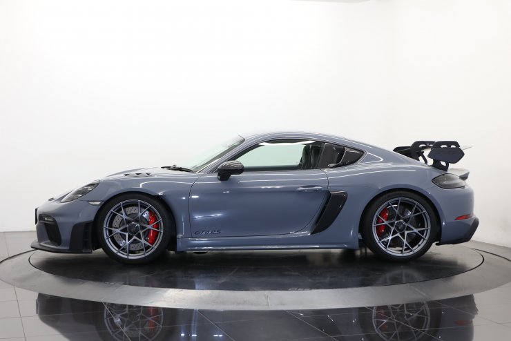 ポルシェ 718 ケイマン GT4 RS ヴァイザッハPKG PDK 20インチ鍛造