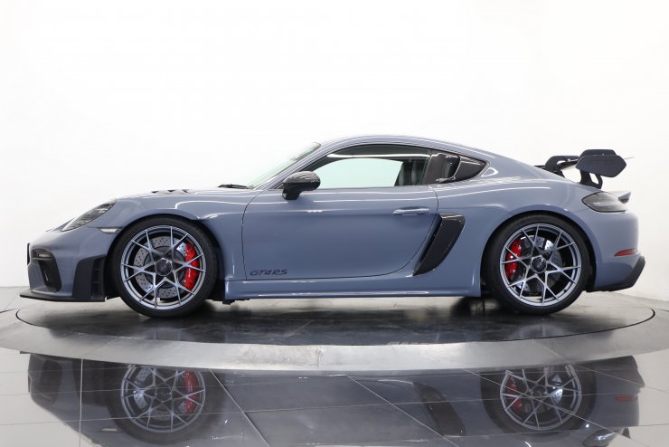 ポルシェ 718 ケイマン GT4 RS アルミ製ペーパーウェイト1/43 楽天市場】ポルシェ特注 1/43 ポルシェ 718 ケイマン GT4 RS 982