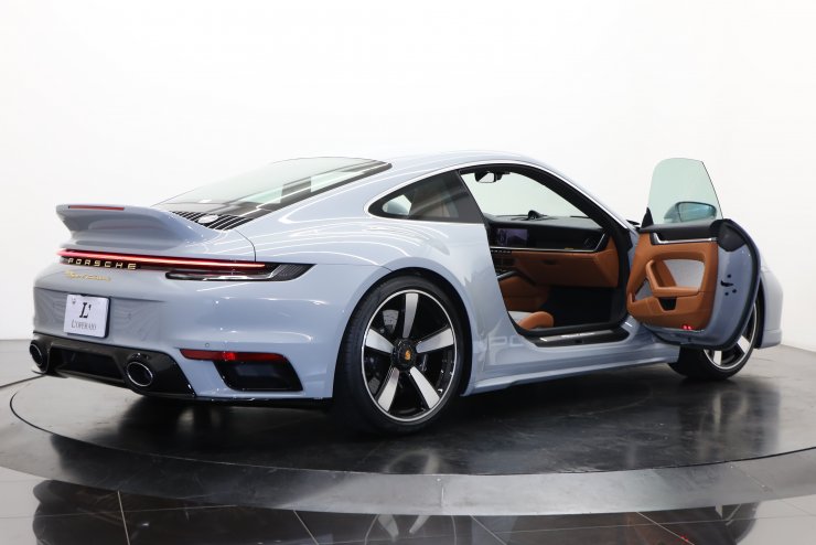ポルシェ 911(Type992) スポーツクラシック 7MT 1オーナー車 世界限定