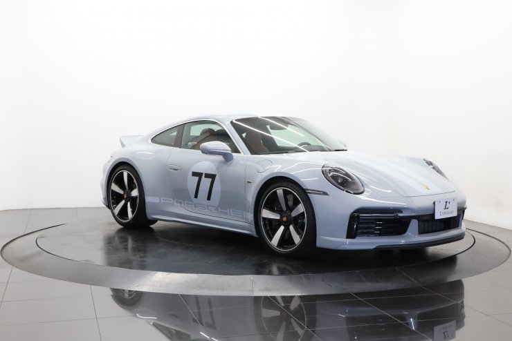 ポルシェ 911(Type992) スポーツクラシック 7MT 1オーナー車 世界限定