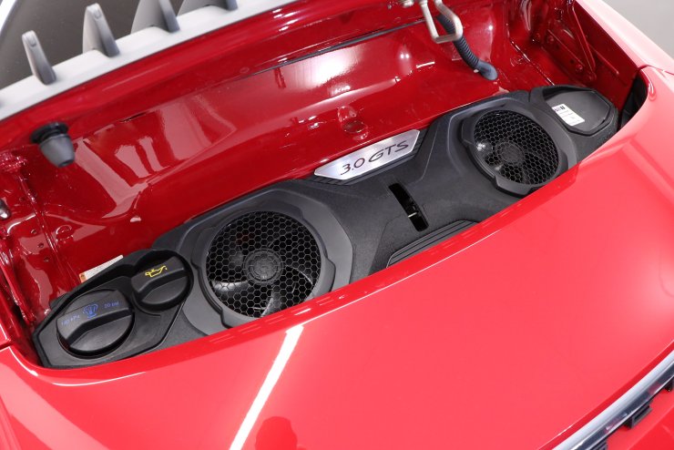 ポルシェ 911(Type992) カレラGTS PDK 左ハンドル 有償色：カーマイン