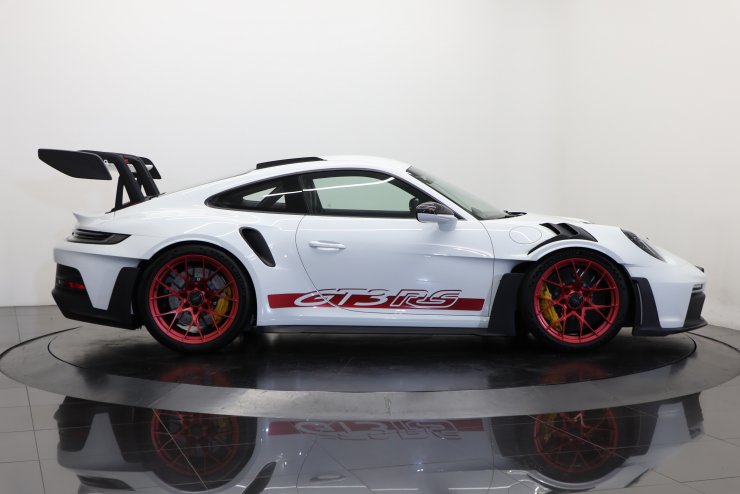 ポルシェ 911(Type992) GT3 RS PDK 左ハンドル 1オーナー 20/21インチ