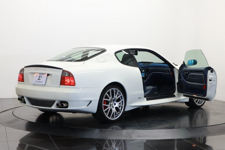 マセラティ グランスポーツ 10thアニバーサリー 35台限定最終モデル