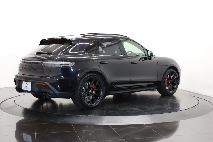 ポルシェ マカン GTS PDK 有償カラー GTSスポーツPKG 純正21