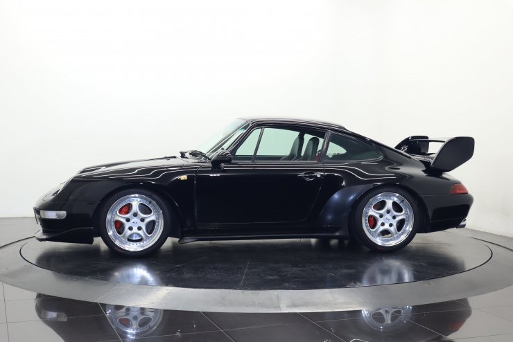 ポルシェ911？ ポルシェ 911(Type993) カレラ4S 993最終型 ワイドボディ 6速MT