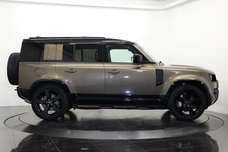 ランドローバー ディフェンダー 110 Xダイナミック HSE D300 1オーナー