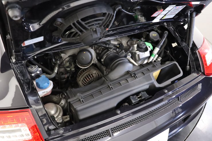 ポルシェ 911(Type997) GT3 6MT 後期モデル 正規ディーラー車 フロント