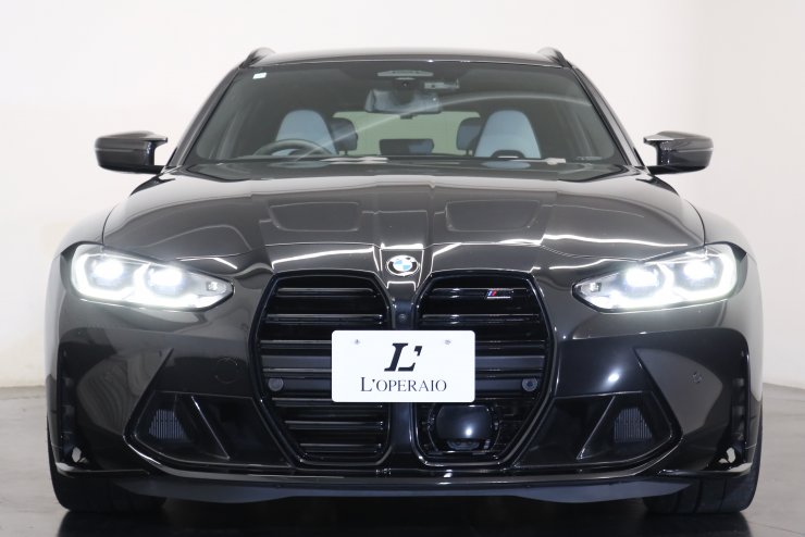 BMW M3 Competition M xDrive ツーリング シルバーストーン×黒革