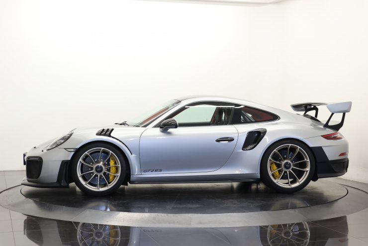 チ*軍様 911 GT2RS ポルシェ　ペーパーウエイト　文鎮　メタルカー　非売 ポルシェ 911 GT2RS メタルカー ペーパーウェイト 文鎮 ミニカー