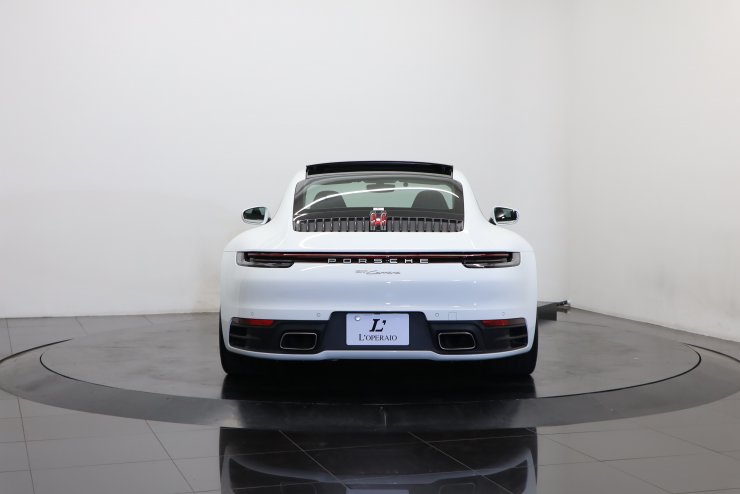 ポルシェ 911(Type992) カレラ PDK 電動ガラスサンルーフ イエロー