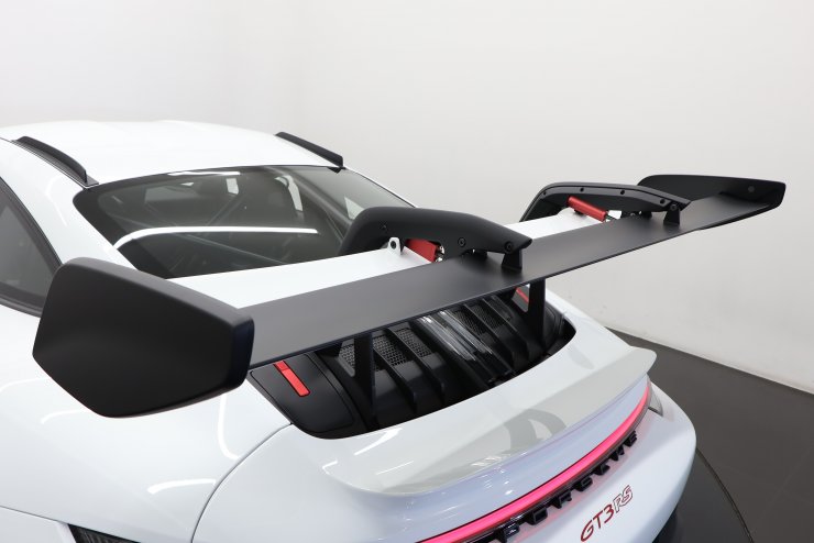 ポルシェ 911(Type992) GT3 RS PDK 左ハンドル 1オーナー PCCB