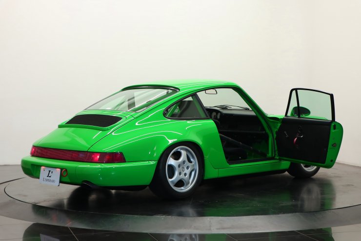 ポルシェ 911(Type964) CUP 5MT 新車並行車 生産台数297台 専用265ps