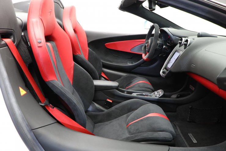 マクラーレン 570S Spider スペシャルカラー 左ハンドル セキュリティ