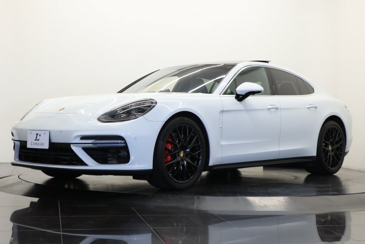 ポルシェ パナメーラ ターボ PDK スポーツクロノPKG パノラマルーフ