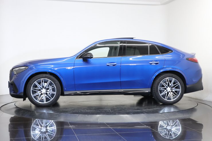 AMG GLCクラス GLC43 4マチック クーペ 現行モデル 有償色 AMGレザー