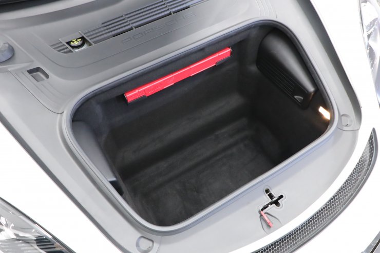 ポルシェ 718 ケイマン GT4 6MT 純正20インチGT4AW スポーツ