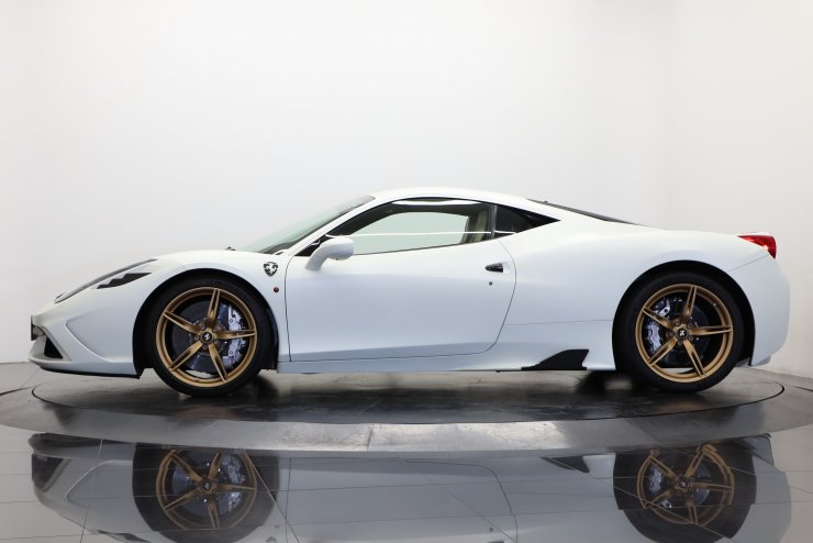 フェラーリ 458 スペチアーレ F1 DCT 正規ディーラー車 特注マット