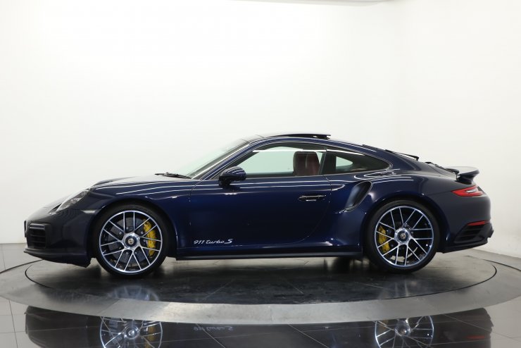 ポルシェ 911(Type991) turbo S PDK 後期モデル 20インチ鍛造ホイール