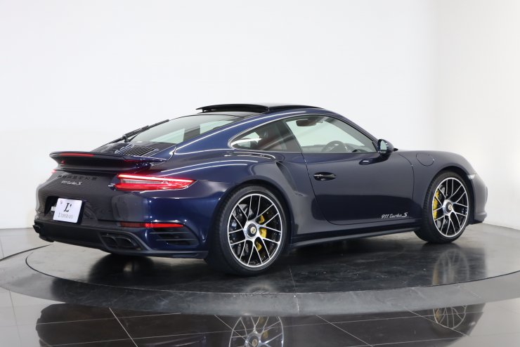 ポルシェ 911(Type991) turbo S PDK 後期モデル 20インチ鍛造ホイール