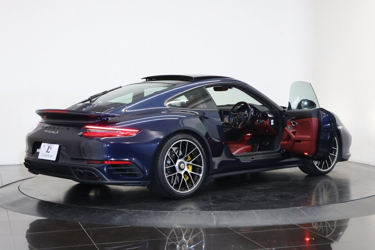 ポルシェ 911(Type991) turbo S PDK 後期モデル 20インチ鍛造
