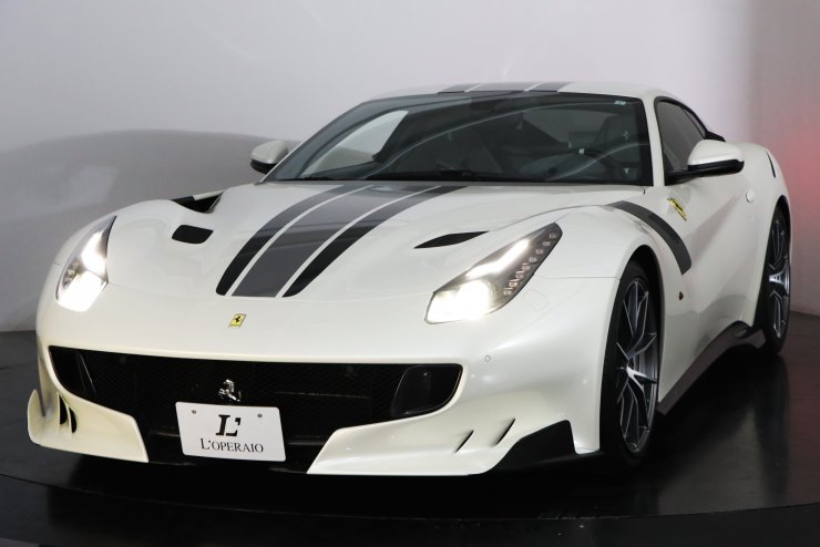 フェラーリ F12 TDF 世界限定799台 正規ディーラー車 特別外装色