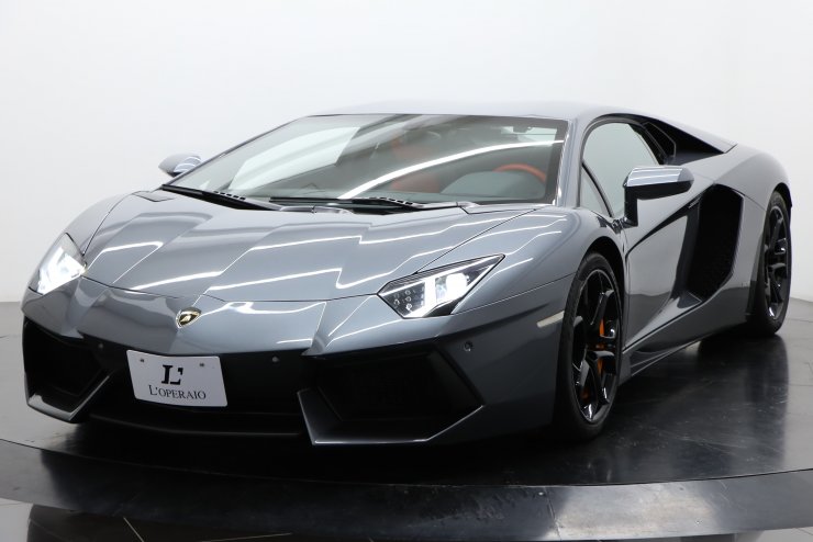 ランボルギーニ アヴェンタドール LP700-4 正規ディーラー車 クリア