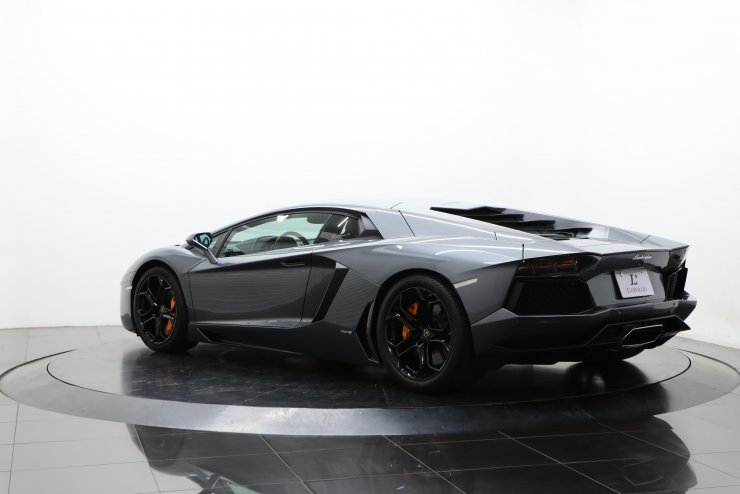 ランボルギーニ アヴェンタドール LP700-4 正規ディーラー車 クリア