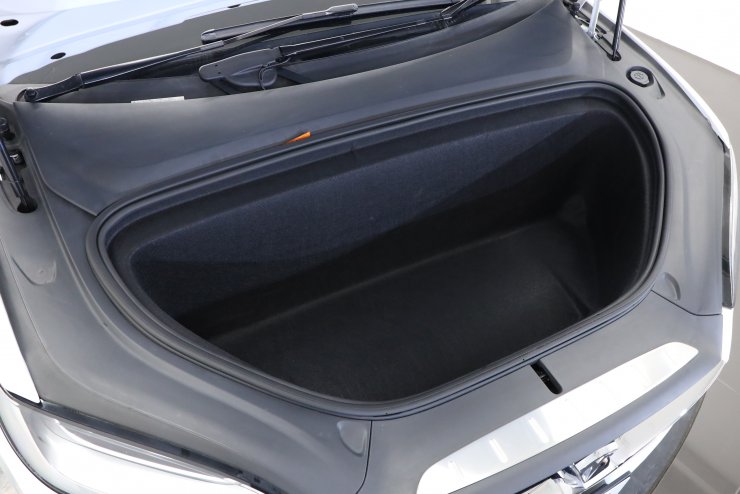テスラ モデルX ロングレンジプラス ブラックレザー 6シーター フル