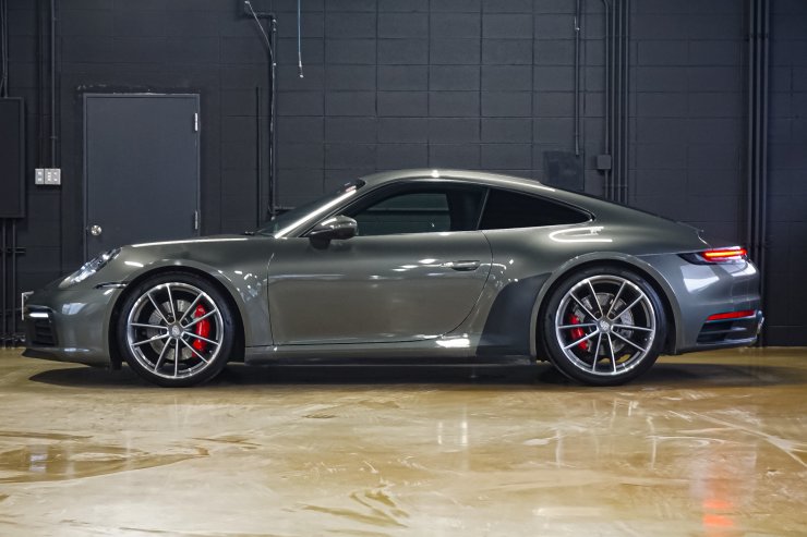 ポルシェ 911(Type992) カレラ4S スポーツクロノパッケージ スポーツ