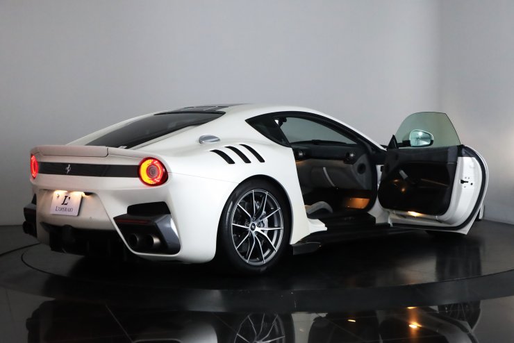 フェラーリ F12 TDF 世界限定799台 正規ディーラー車 特別外装色