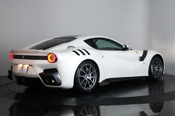 フェラーリ F12 TDF 世界限定799台 正規ディーラー車 特別外装色