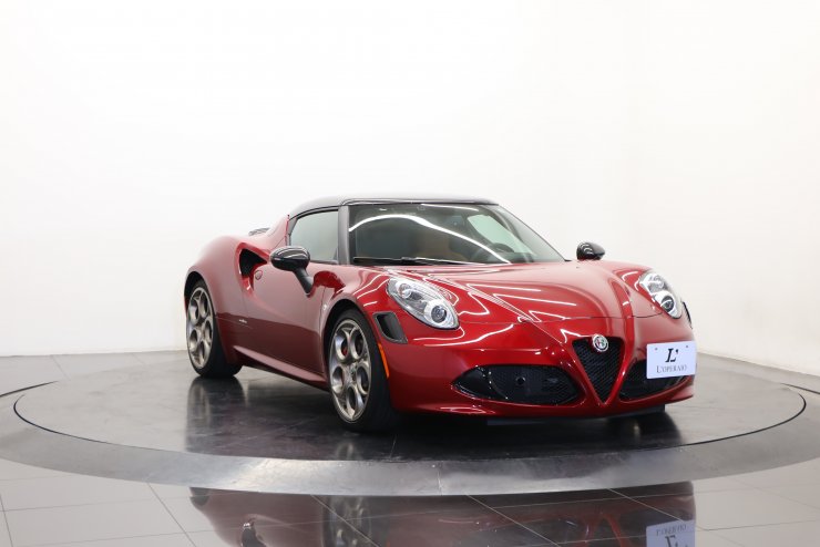 アルファロメオ 4C 33 Stradale Tributo 左H 国内50台限定 専用カラー