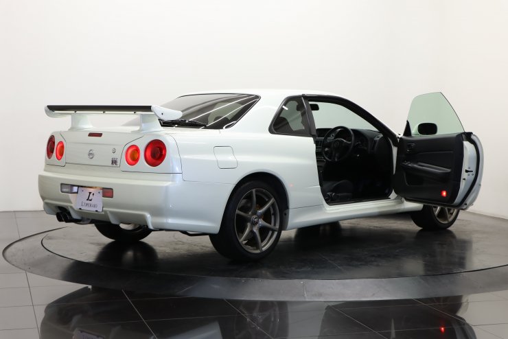 ここもも様 R34 左 フロントドア・リアドア ここもも様 R34 左 フロントドア・リアドア