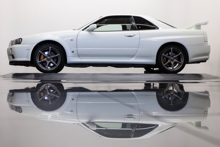日産 スカイラインGT-R 6MT R34 後期モデル フルノーマル 走行7,600km