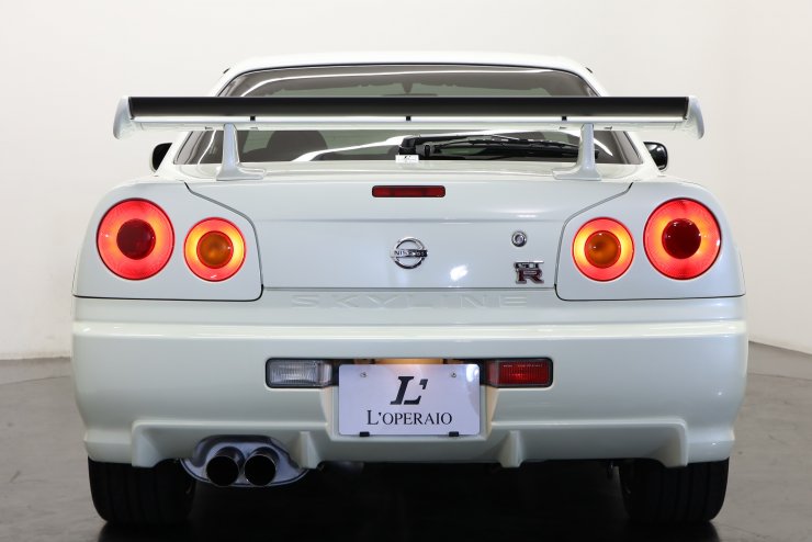 日産 スカイラインGT-R 6MT R34 後期モデル フルノーマル 走行7,600km
