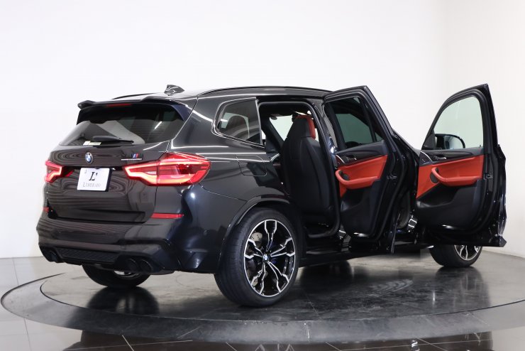 BMW X3 M Competition 有償カラー サキールオレンジレザー パノラマ